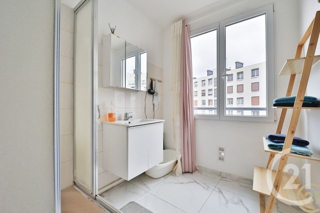 Appartement F3 à vendre - 3 pièces - 52.64 m2 - MONTROUGE - 92 - ILE-DE-FRANCE - Century 21 Côté Ecrivains