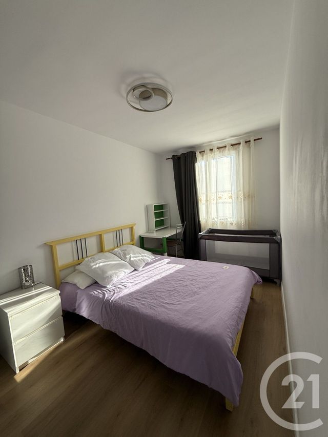 Afficher la photo en grand Appartement F3 à vendre - 3 pièces - 52.64 m2 - MONTROUGE - 92 - ILE-DE-FRANCE - Century 21 Côté Ecrivains