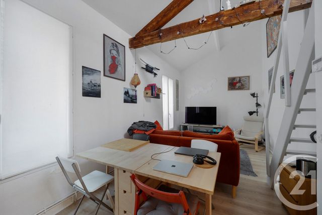 Afficher la photo en grand Appartement F1 à vendre - 2 pièces - 36.64 m2 - MONTROUGE - 92 - ILE-DE-FRANCE - Century 21 Côté Ecrivains