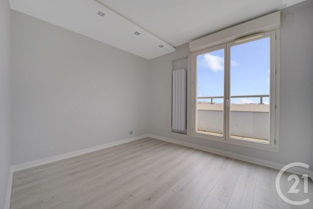 Appartement F4 à vendre - 4 pièces - 88.32 m2 - MONTROUGE - 92 - ILE-DE-FRANCE - Century 21 Côté Ecrivains