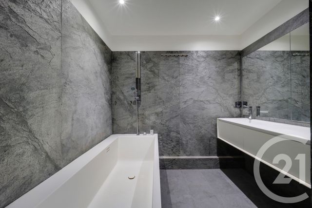 Appartement F4 à vendre - 4 pièces - 88.32 m2 - MONTROUGE - 92 - ILE-DE-FRANCE - Century 21 Côté Ecrivains