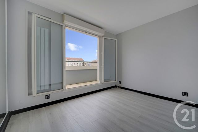 Appartement F4 à vendre - 4 pièces - 88.32 m2 - MONTROUGE - 92 - ILE-DE-FRANCE - Century 21 Côté Ecrivains
