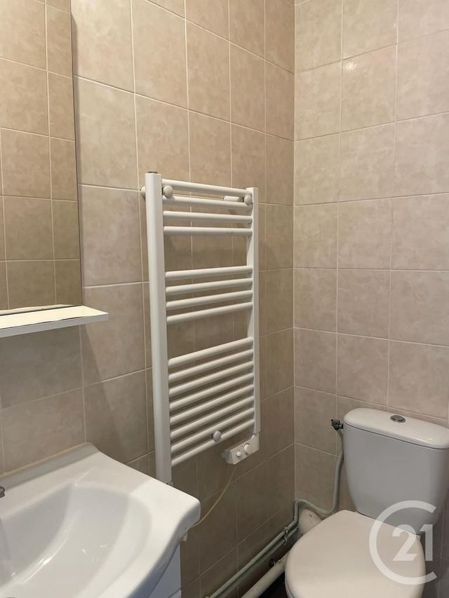 Appartement F2 à louer - 2 pièces - 24.28 m2 - MONTROUGE - 92 - ILE-DE-FRANCE - Century 21 Côté Ecrivains