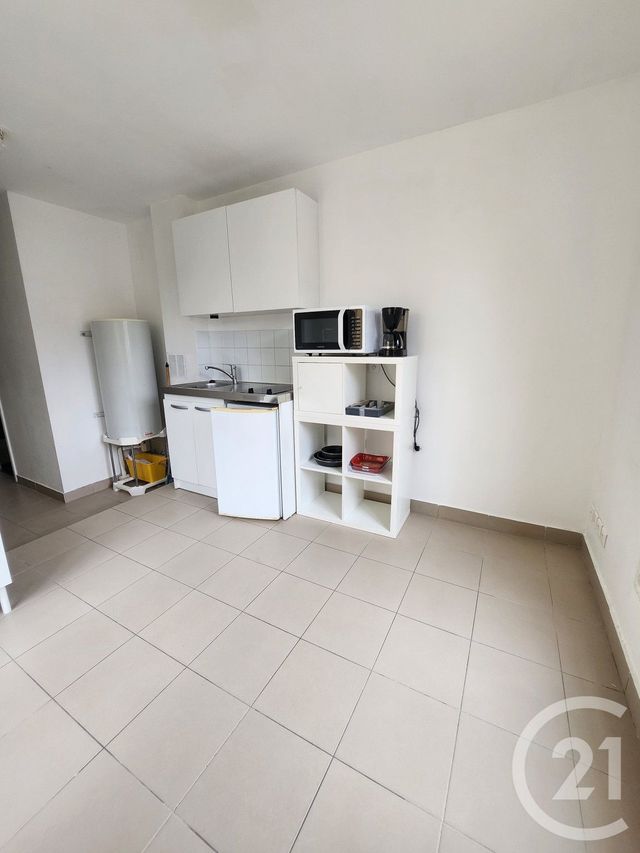 Appartement F2 à louer - 2 pièces - 24.28 m2 - MONTROUGE - 92 - ILE-DE-FRANCE - Century 21 Côté Ecrivains