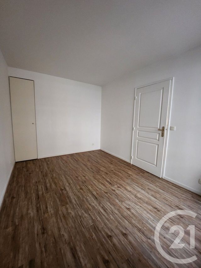 Appartement F2 à louer - 2 pièces - 38.26 m2 - MONTROUGE - 92 - ILE-DE-FRANCE - Century 21 Côté Ecrivains