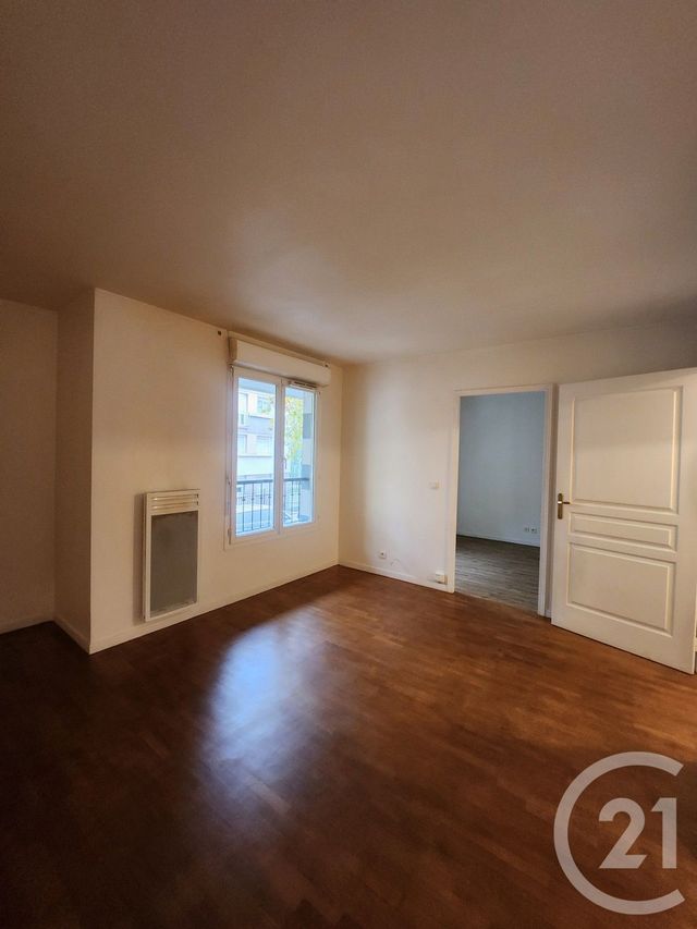 Appartement F2 à louer - 2 pièces - 38.26 m2 - MONTROUGE - 92 - ILE-DE-FRANCE - Century 21 Côté Ecrivains