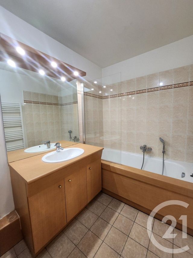 Appartement F2 à louer - 2 pièces - 38.26 m2 - MONTROUGE - 92 - ILE-DE-FRANCE - Century 21 Côté Ecrivains