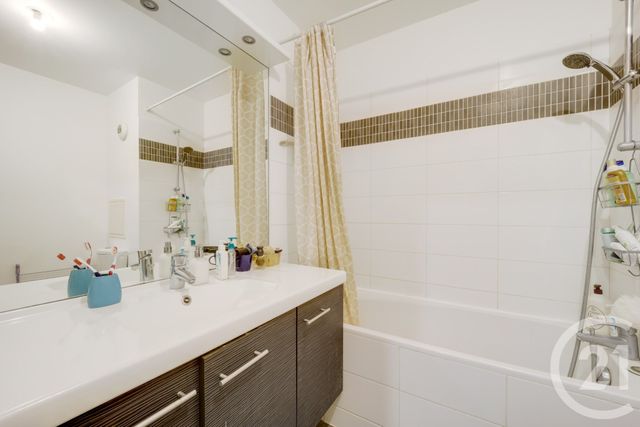 Appartement F2 à vendre - 2 pièces - 39.35 m2 - MONTROUGE - 92 - ILE-DE-FRANCE - Century 21 Côté Ecrivains