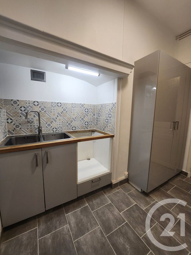 Appartement F3 à louer - 3 pièces - 52.4 m2 - MONTROUGE - 92 - ILE-DE-FRANCE - Century 21 Côté Ecrivains