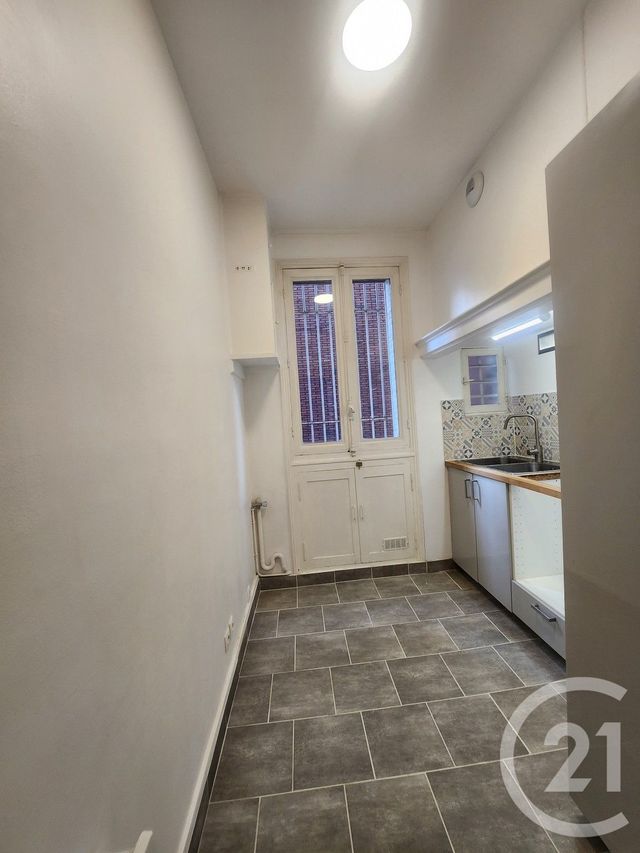 Appartement F3 à louer - 3 pièces - 52.4 m2 - MONTROUGE - 92 - ILE-DE-FRANCE - Century 21 Côté Ecrivains