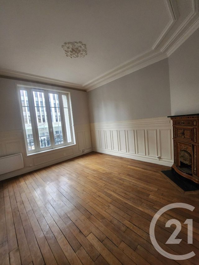 Appartement F3 à louer - 3 pièces - 52.4 m2 - MONTROUGE - 92 - ILE-DE-FRANCE - Century 21 Côté Ecrivains