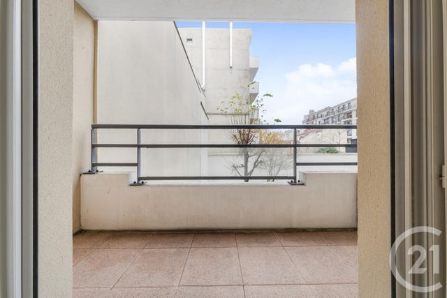 Appartement F3 à louer - 3 pièces - 67.33 m2 - MONTROUGE - 92 - ILE-DE-FRANCE - Century 21 Côté Ecrivains