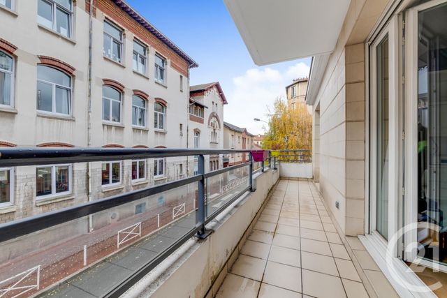 Appartement F3 à louer - 3 pièces - 67.33 m2 - MONTROUGE - 92 - ILE-DE-FRANCE - Century 21 Côté Ecrivains