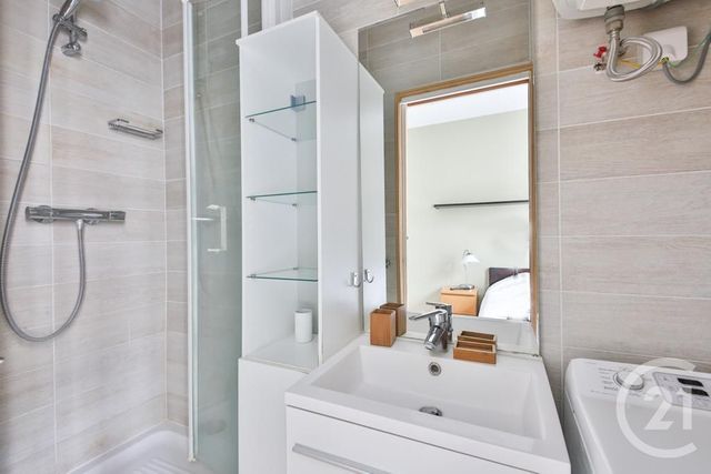 Appartement F2 à louer - 2 pièces - 23.92 m2 - MONTROUGE - 92 - ILE-DE-FRANCE - Century 21 Côté Ecrivains