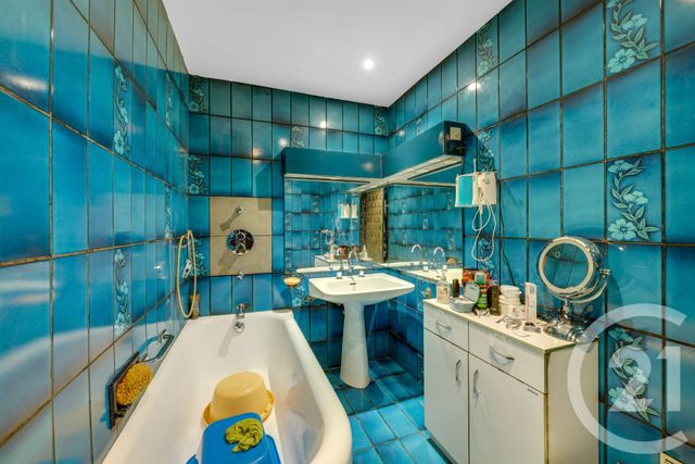 Appartement F6 à vendre - 6 pièces - 116.71 m2 - MONTROUGE - 92 - ILE-DE-FRANCE - Century 21 Côté Ecrivains