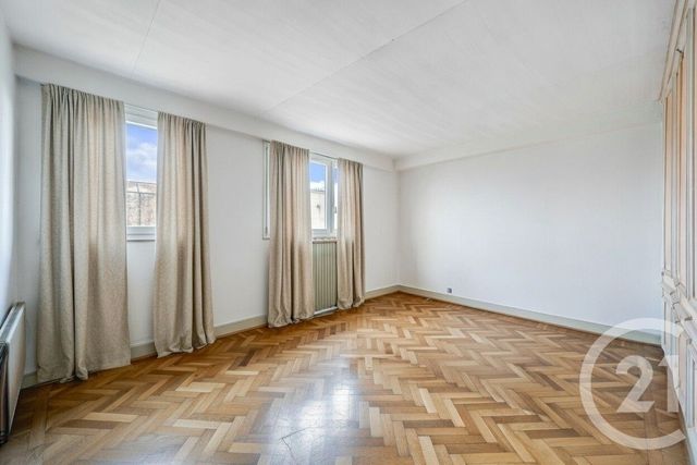 Appartement F6 à vendre - 6 pièces - 116.71 m2 - MONTROUGE - 92 - ILE-DE-FRANCE - Century 21 Côté Ecrivains