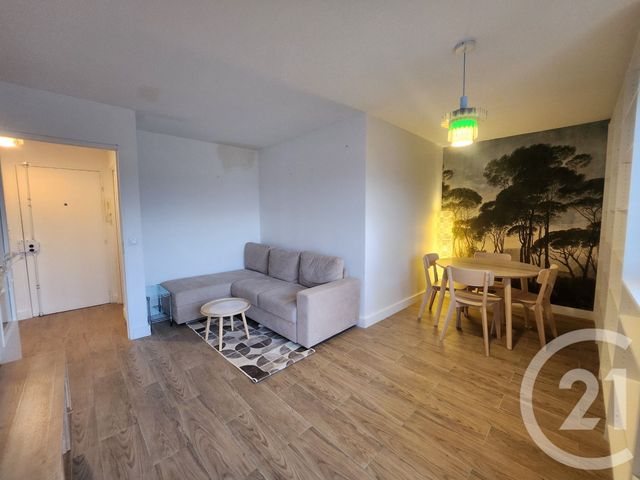 Appartement F2 à louer - 2 pièces - 43.36 m2 - MONTROUGE - 92 - ILE-DE-FRANCE - Century 21 Côté Ecrivains