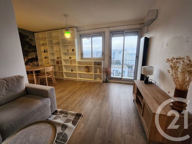 Appartement F2 à louer - 2 pièces - 43.36 m2 - MONTROUGE - 92 - ILE-DE-FRANCE - Century 21 Côté Ecrivains