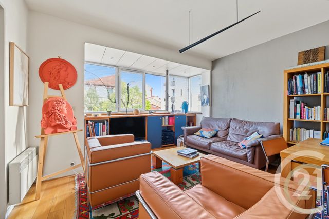 Appartement F2 à vendre - 2 pièces - 45.68 m2 - MONTROUGE - 92 - ILE-DE-FRANCE - Century 21 Côté Ecrivains