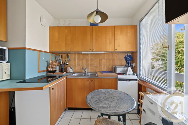 Appartement F2 à vendre - 2 pièces - 45.68 m2 - MONTROUGE - 92 - ILE-DE-FRANCE - Century 21 Côté Ecrivains