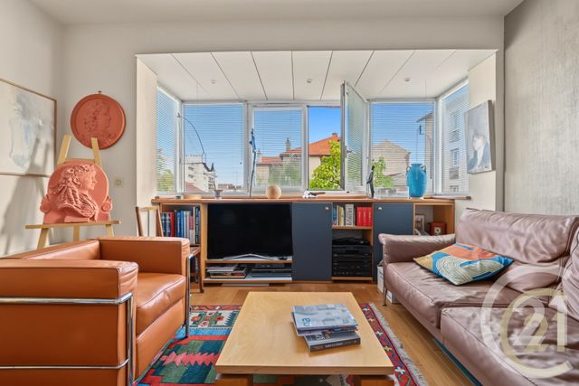 Appartement F2 à vendre - 2 pièces - 45.68 m2 - MONTROUGE - 92 - ILE-DE-FRANCE - Century 21 Côté Ecrivains