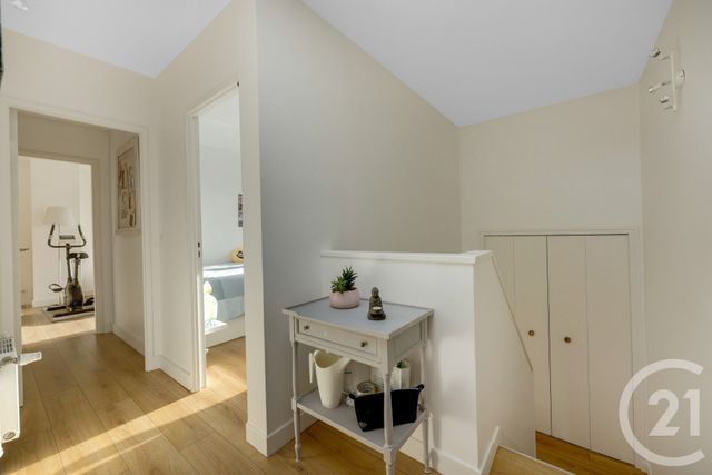 Appartement F6 à vendre - 6 pièces - 142.0 m2 - VERRIERES LE BUISSON - 91 - ILE-DE-FRANCE - Century 21 Côté Ecrivains