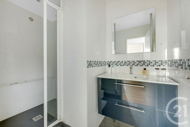 Appartement F6 à vendre - 6 pièces - 142.0 m2 - VERRIERES LE BUISSON - 91 - ILE-DE-FRANCE - Century 21 Côté Ecrivains