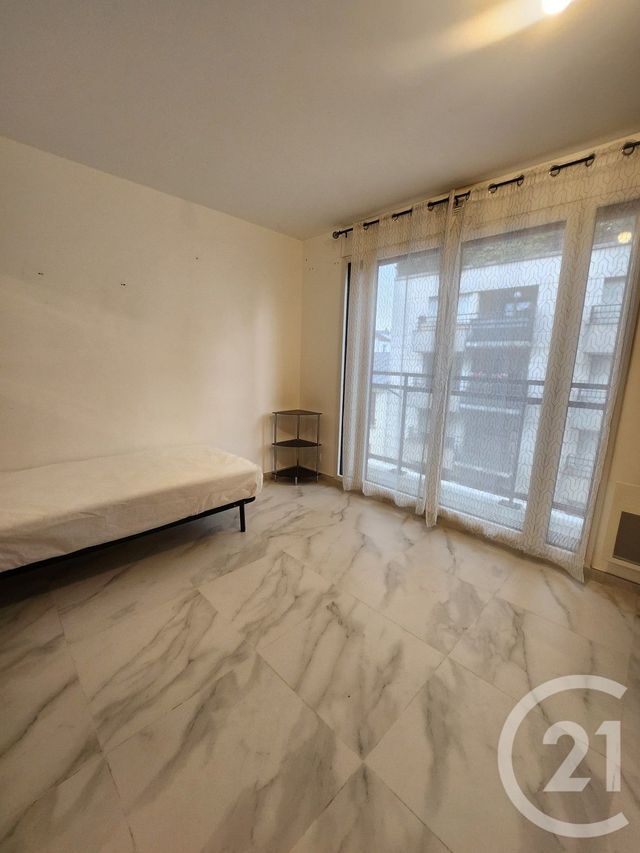 Appartement Studio à louer - 1 pièce - 25.6 m2 - MONTROUGE - 92 - ILE-DE-FRANCE - Century 21 Côté Ecrivains
