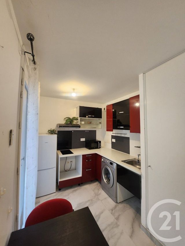 Appartement Studio à louer - 1 pièce - 25.6 m2 - MONTROUGE - 92 - ILE-DE-FRANCE - Century 21 Côté Ecrivains