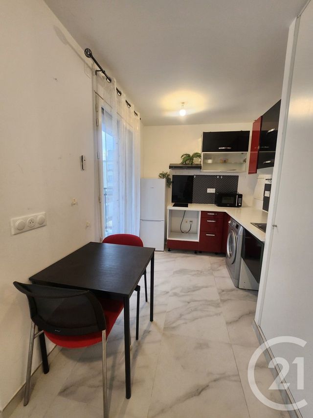 Appartement Studio à louer - 1 pièce - 25.6 m2 - MONTROUGE - 92 - ILE-DE-FRANCE - Century 21 Côté Ecrivains