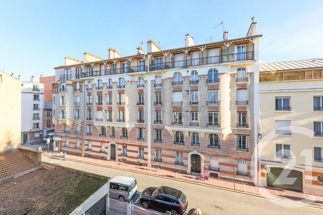 Appartement F2 à vendre - 2 pièces - 42.57 m2 - MONTROUGE - 92 - ILE-DE-FRANCE - Century 21 Côté Ecrivains