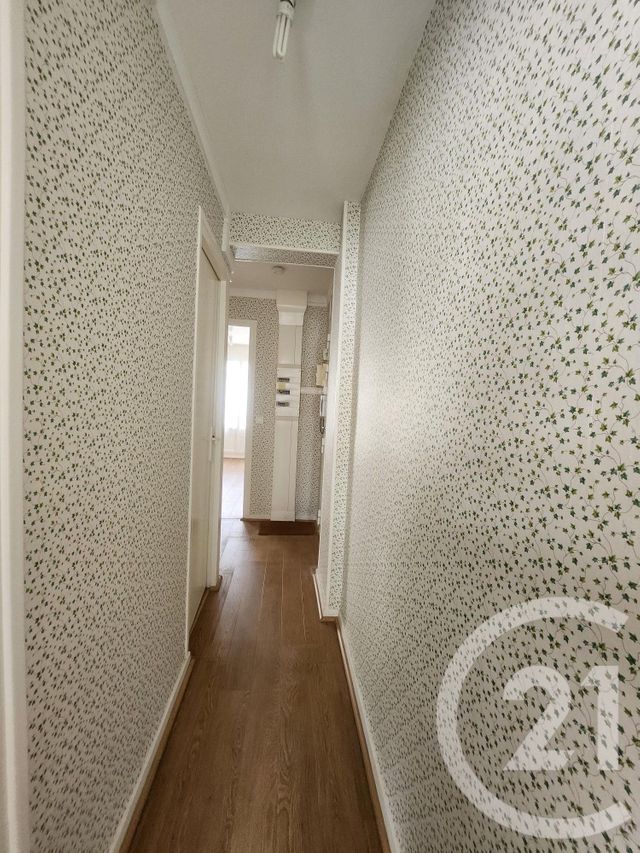 Appartement F3 à louer - 3 pièces - 52.04 m2 - MONTROUGE - 92 - ILE-DE-FRANCE - Century 21 Côté Ecrivains