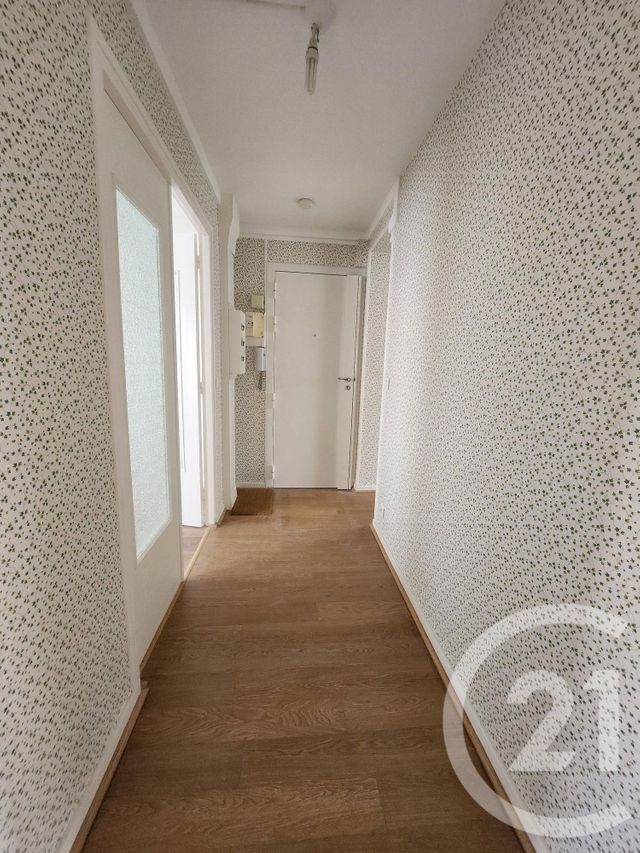 Appartement F3 à louer - 3 pièces - 52.04 m2 - MONTROUGE - 92 - ILE-DE-FRANCE - Century 21 Côté Ecrivains