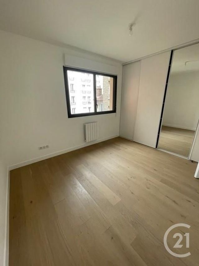 Appartement à louer - 3 pièces - 60.44 m2 - MONTROUGE - 92 - ILE-DE-FRANCE - Century 21 Côté Ecrivains