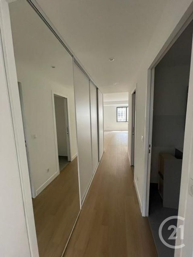 Appartement à louer - 3 pièces - 60.44 m2 - MONTROUGE - 92 - ILE-DE-FRANCE - Century 21 Côté Ecrivains