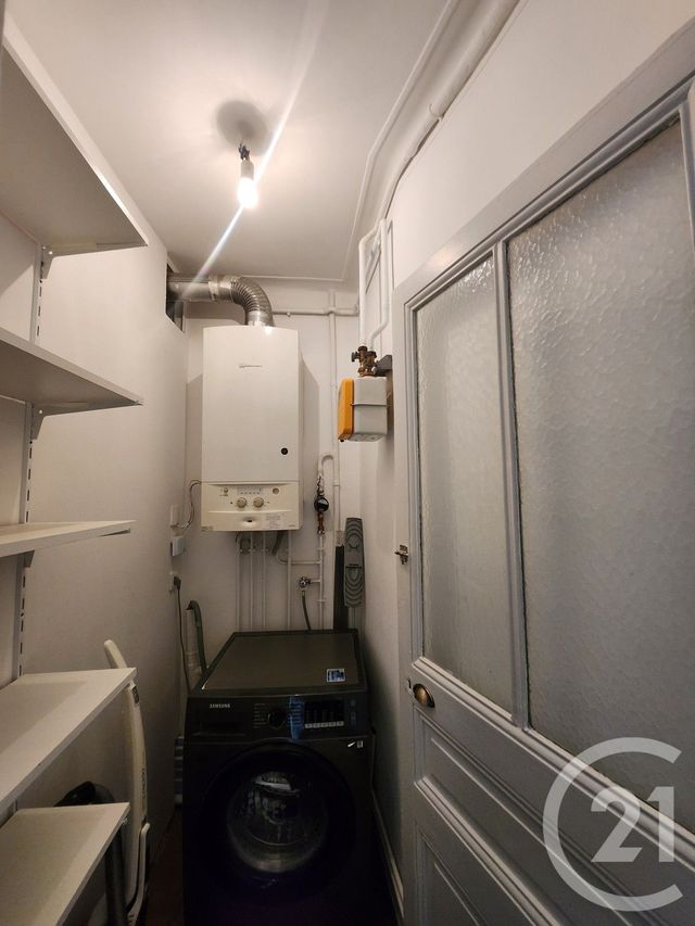 Appartement F2 à louer - 2 pièces - 40.21 m2 - MONTROUGE - 92 - ILE-DE-FRANCE - Century 21 Côté Ecrivains