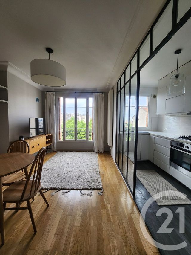 Appartement F2 à louer - 2 pièces - 40.21 m2 - MONTROUGE - 92 - ILE-DE-FRANCE - Century 21 Côté Ecrivains