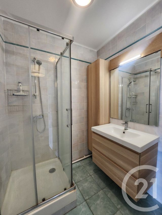 Appartement F2 à louer - 2 pièces - 40.21 m2 - MONTROUGE - 92 - ILE-DE-FRANCE - Century 21 Côté Ecrivains