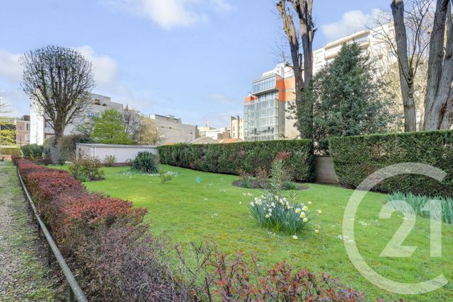 Appartement F3 à vendre - 3 pièces - 52.41 m2 - MONTROUGE - 92 - ILE-DE-FRANCE - Century 21 Côté Ecrivains