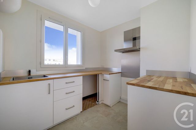 Appartement F3 à vendre - 3 pièces - 52.41 m2 - MONTROUGE - 92 - ILE-DE-FRANCE - Century 21 Côté Ecrivains