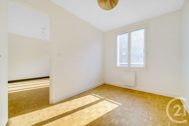 Appartement F3 à vendre - 3 pièces - 52.41 m2 - MONTROUGE - 92 - ILE-DE-FRANCE - Century 21 Côté Ecrivains