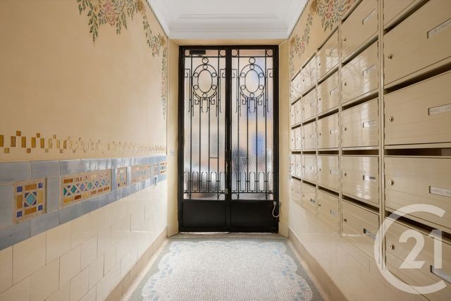 Appartement F2 à vendre - 2 pièces - 38.4 m2 - MONTROUGE - 92 - ILE-DE-FRANCE - Century 21 Côté Ecrivains