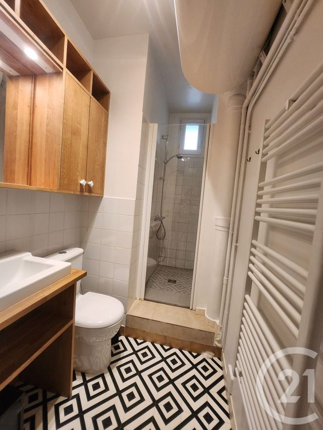 Appartement F2 à louer - 2 pièces - 38.06 m2 - MONTROUGE - 92 - ILE-DE-FRANCE - Century 21 Côté Ecrivains