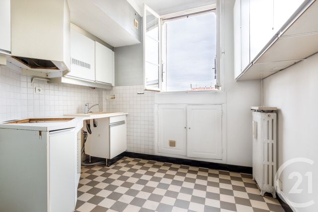 Appartement F3 à vendre - 3 pièces - 51.0 m2 - MONTROUGE - 92 - ILE-DE-FRANCE - Century 21 Côté Ecrivains
