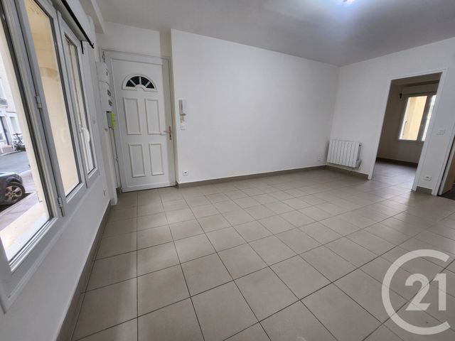 Appartement F2 à louer - 2 pièces - 31.95 m2 - MONTROUGE - 92 - ILE-DE-FRANCE - Century 21 Côté Ecrivains