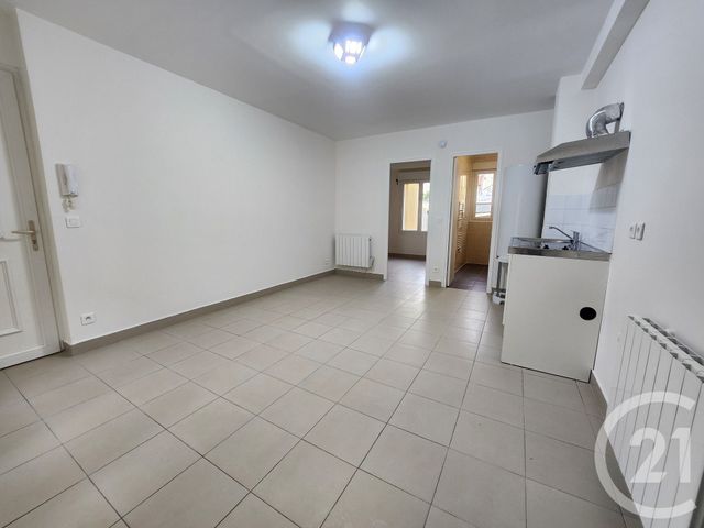 Appartement F2 à louer - 2 pièces - 31.95 m2 - MONTROUGE - 92 - ILE-DE-FRANCE - Century 21 Côté Ecrivains