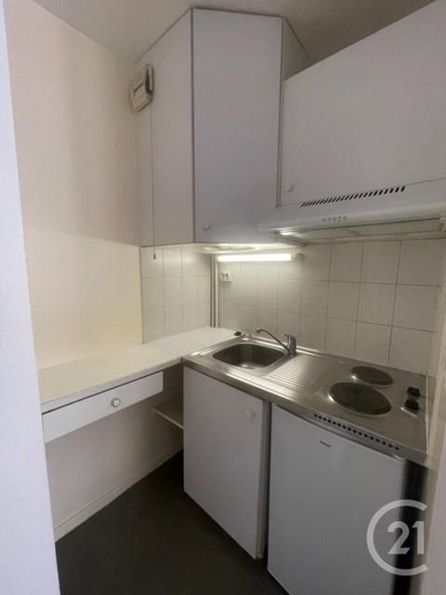 Appartement Studio à louer - 1 pièce - 16.25 m2 - MONTROUGE - 92 - ILE-DE-FRANCE - Century 21 Côté Ecrivains
