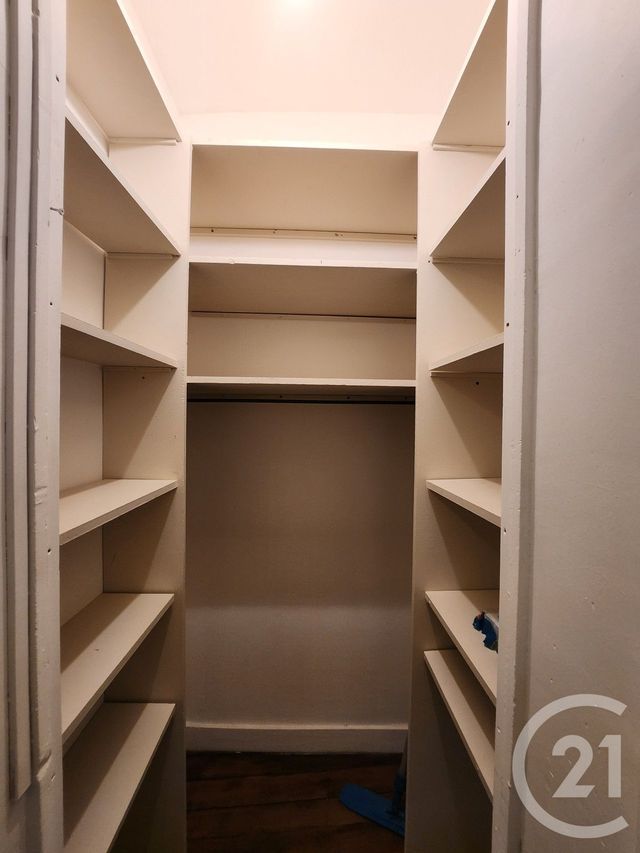 Appartement F2 à louer - 2 pièces - 33.43 m2 - MONTROUGE - 92 - ILE-DE-FRANCE - Century 21 Côté Ecrivains