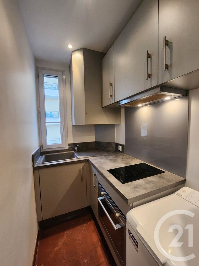 Appartement F2 à louer - 2 pièces - 33.43 m2 - MONTROUGE - 92 - ILE-DE-FRANCE - Century 21 Côté Ecrivains