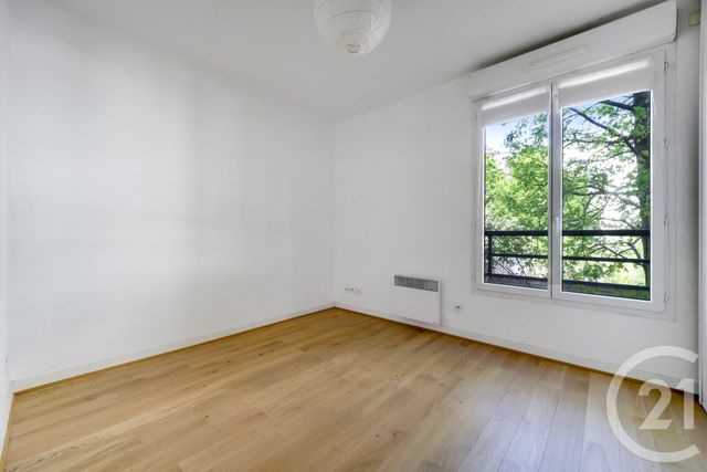 Appartement F3 à vendre - 3 pièces - 70.01 m2 - MONTROUGE - 92 - ILE-DE-FRANCE - Century 21 Côté Ecrivains